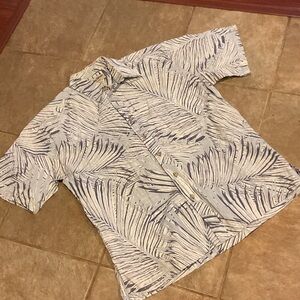 Cooke Street aloha Blue Leaf Print button down Shirt size medium